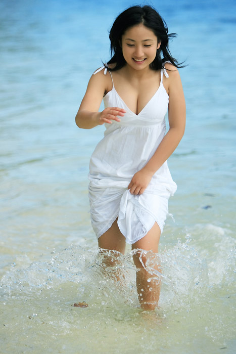 00后小学生晒性感私房照 扒一扒早熟的妹子们