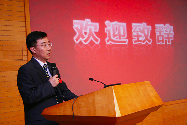 各位高手,《吕不韦传奇》中华阳夫人的姐姐是华明