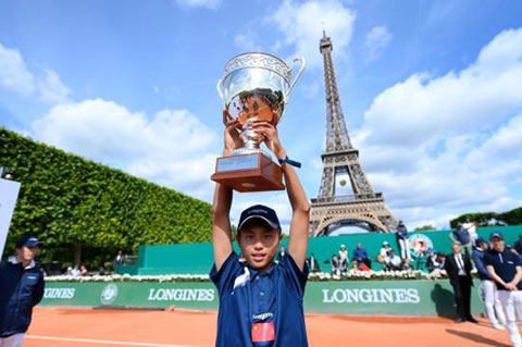 中国12岁网球超新星王晓飞问鼎法网少年赛