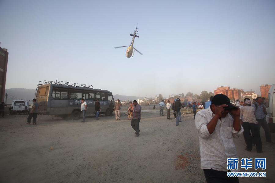 （國際）（2）尼泊爾一架運送救災物資直升機墜毀致4人遇難 