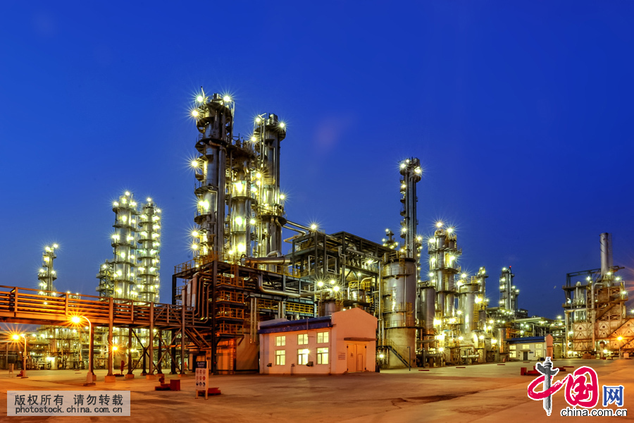 2014年4月23日，大慶石油化工有限公司，燈火輝煌大乙烯裝置。中國網圖片庫 劉國興攝