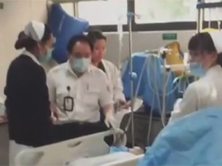 上海<em>1岁半女童</em>非正常死亡 生前曾遭母亲殴打_