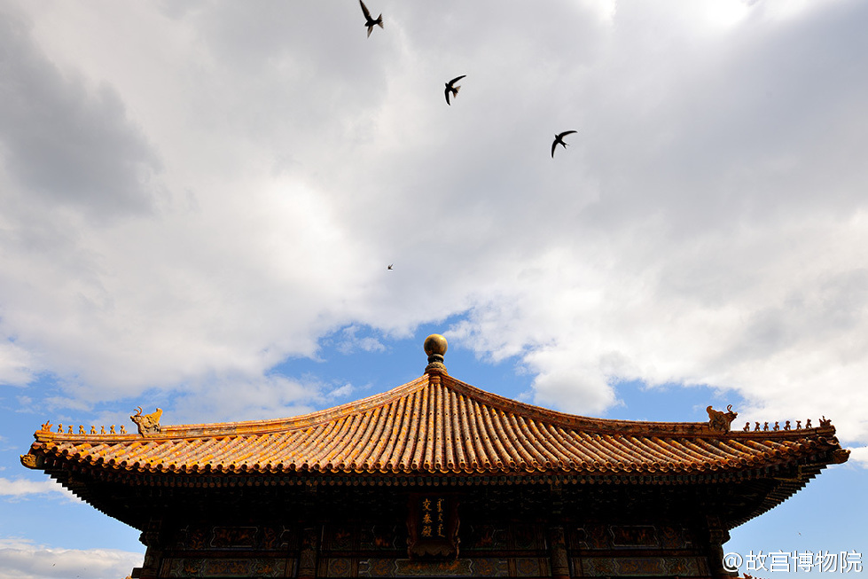 故宮博物院官微曬北京“藍天白雲”照