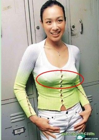 裙底胸前风光无限 盘点走光露肉赚眼球明星(图