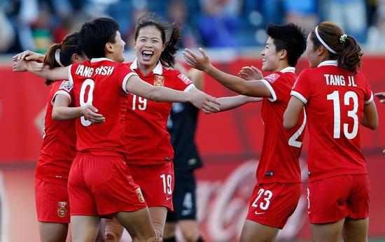 双喜!中国男女足全赢 男足何时能在世界杯出线
