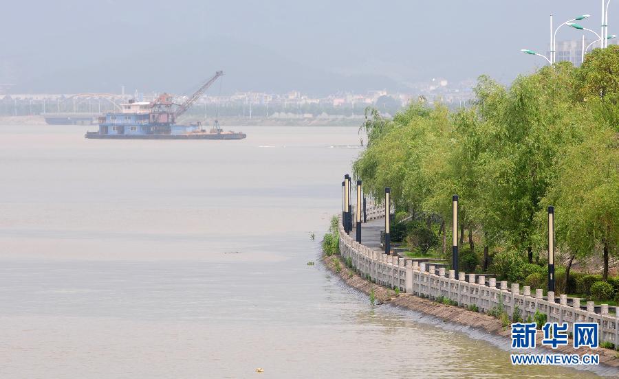 #（生态）（2）鄱阳湖水位超过警戒线