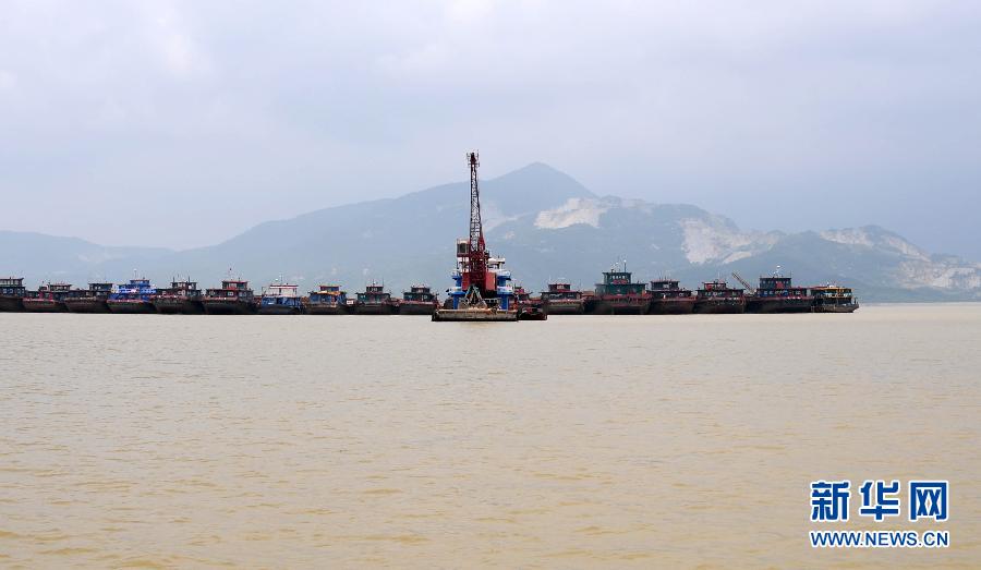 #（生态）（4）鄱阳湖水位超过警戒线