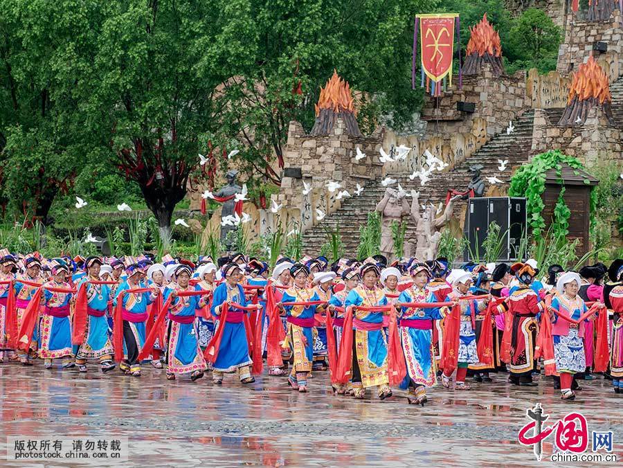 瓦尔俄足节,汉语俗称"歌仙节"或"领歌节.