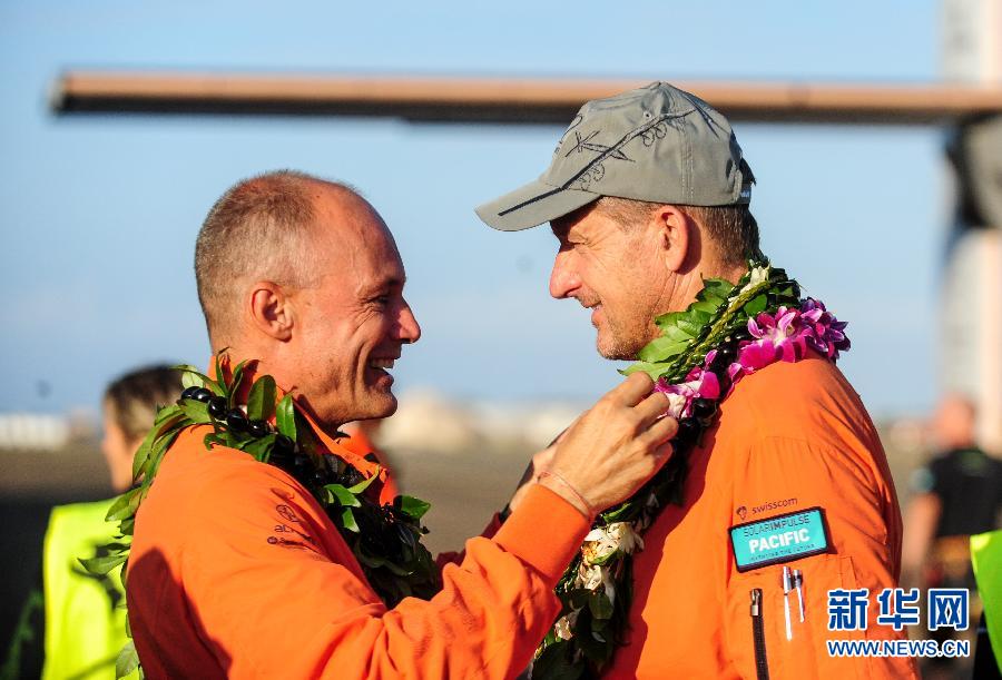 （XHDW）（1）全球最大太阳能飞机“阳光动力”2号连续飞行118小时抵达夏威夷 