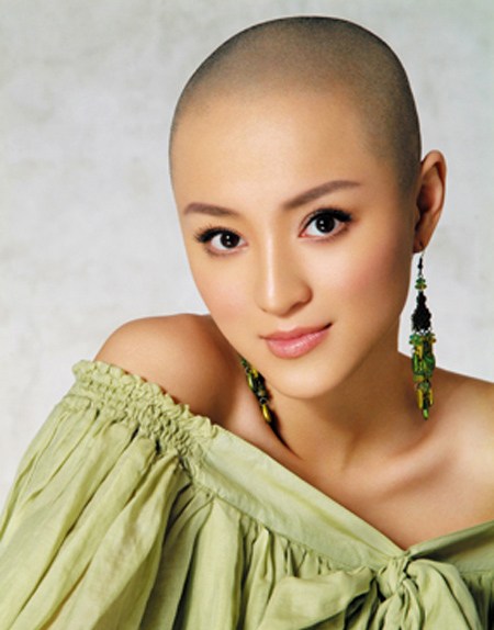 范冰冰光头造型曝光 盘点女星罕见光头照(图)