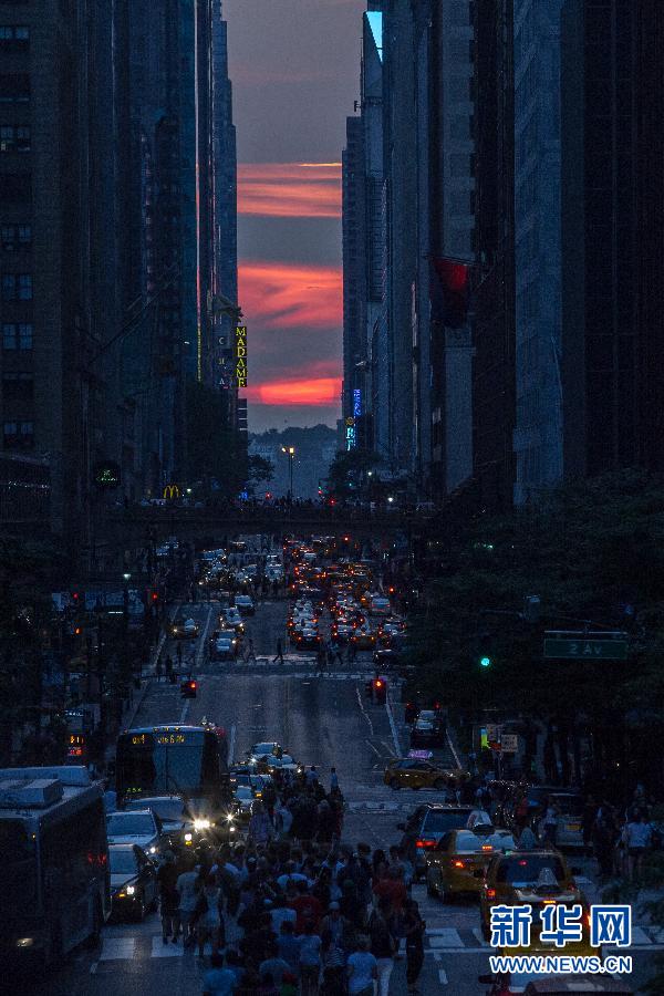 （国际）（1）纽约再现“曼哈顿悬日”美景