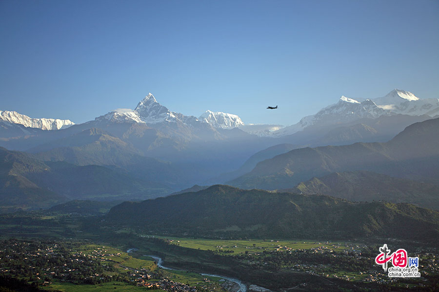 乘飞机观看喜马拉雅群峰