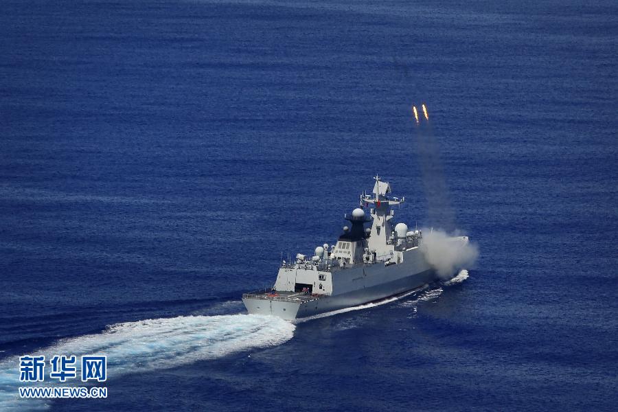 （國際）（2）中國海軍遠海訓練編隊在西太平洋海域組織實際使用武器訓練