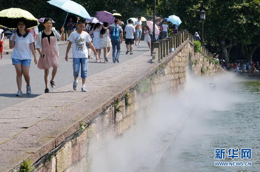 #（晚報）（2）杭州西湖斷橋開啟“降溫”模式