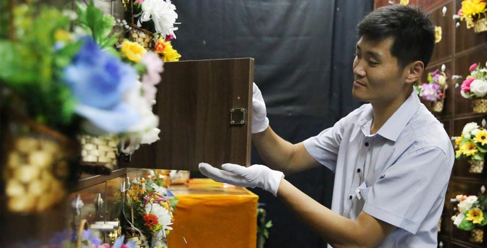 北京小伙的殡葬事业