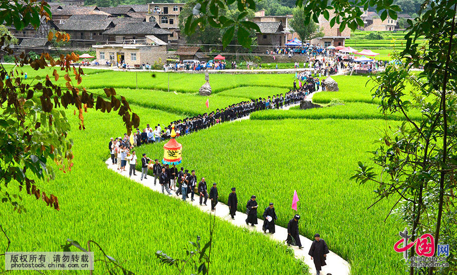 敬霞节是水族的重大传统节日之一，在贵州省三都水族自治县、荔波、独山等县盛行。中国网图片库 王炳真 摄
