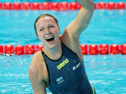 世锦赛:斯特罗姆破女子百米蝶泳世界纪录
