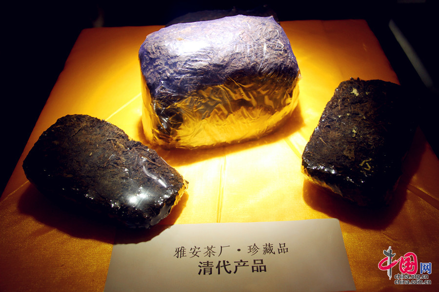 在中国藏茶博物馆内至今珍藏着清代制作的藏茶产品。中国网 但唐文 摄