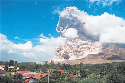 印尼:火山爆发 巴厘岛机场暂时关闭
