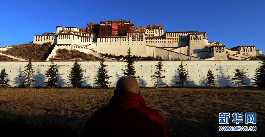 （輝煌50年·大美新西藏）（10）十年變遷 布達拉宮廣場綻放新顏