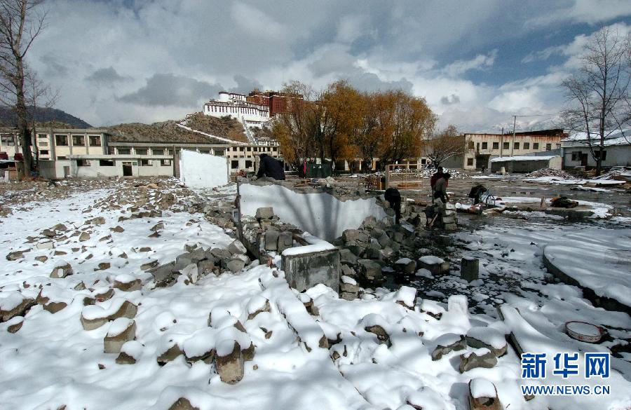 （輝煌50年·大美新西藏）（1）十年變遷 布達拉宮廣場綻放新顏