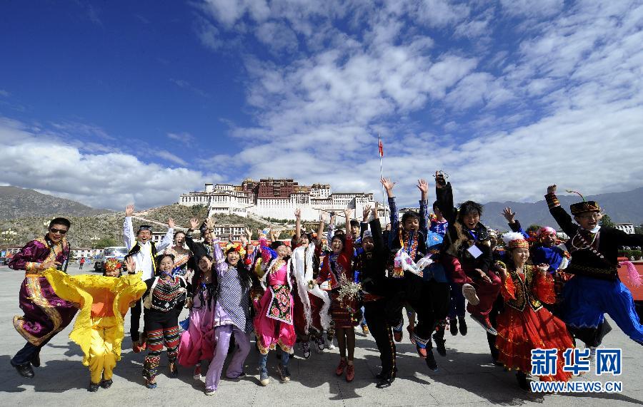 （辉煌50年·大美新西藏）（8）十年变迁 布达拉宫广场绽放新颜