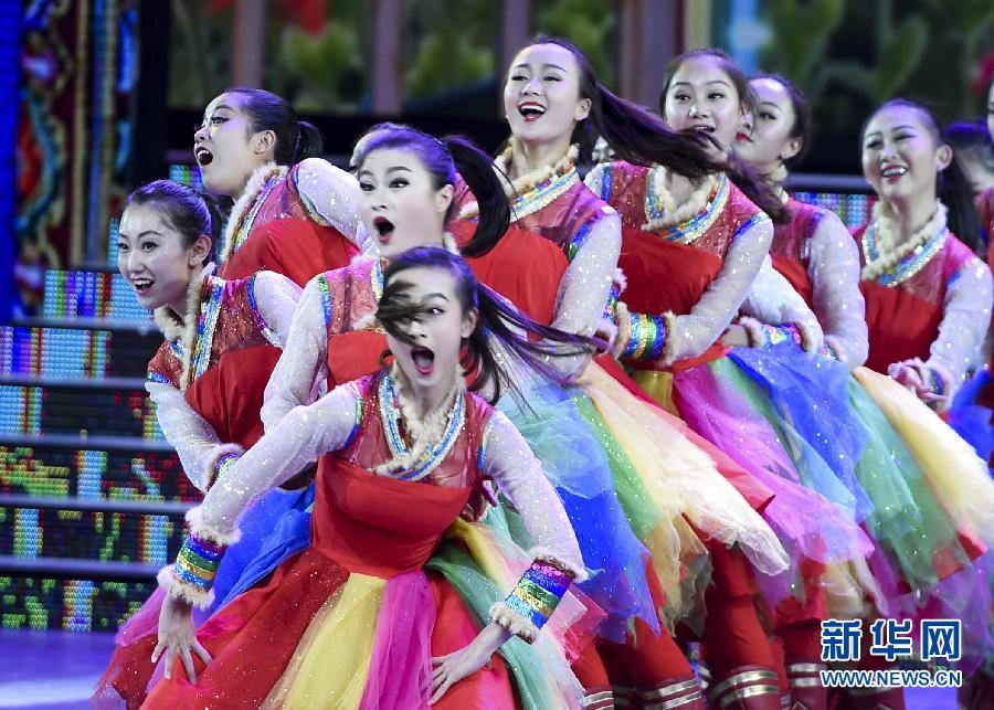 （晚報）（2）慶祝西藏自治區成立五十週年文藝晚會在拉薩舉行