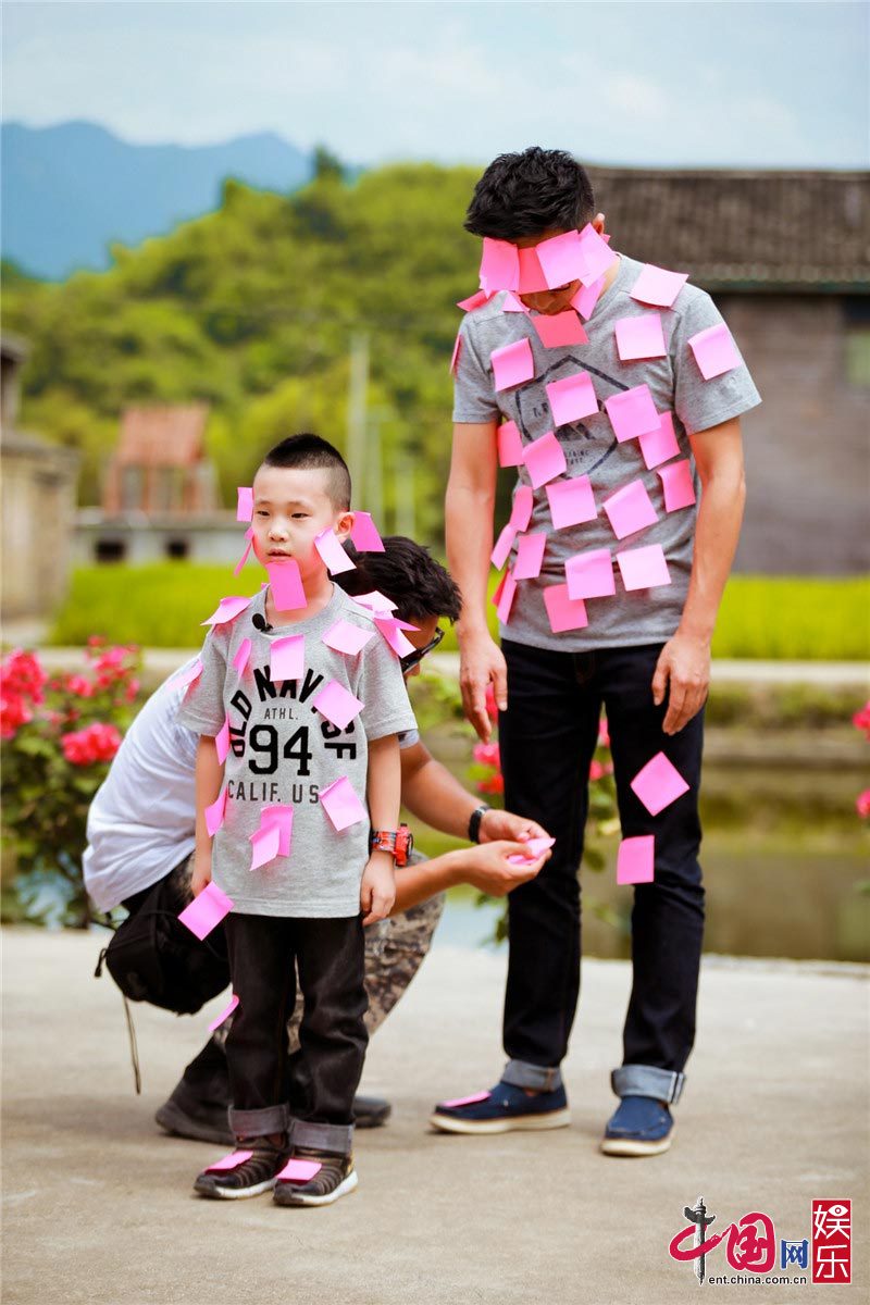 《爸爸3》本周回归荧屏 娜娜夏天诺一组"铁三角"