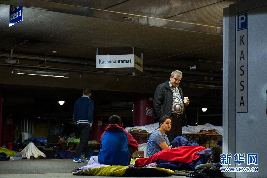 （国际）（4）上千难民仍滞留萨尔茨堡火车站