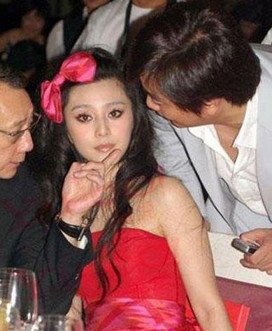 女星黑历史不堪回首:张馨予坐台 范冰冰陪酒应酬_娱乐频道_中国网