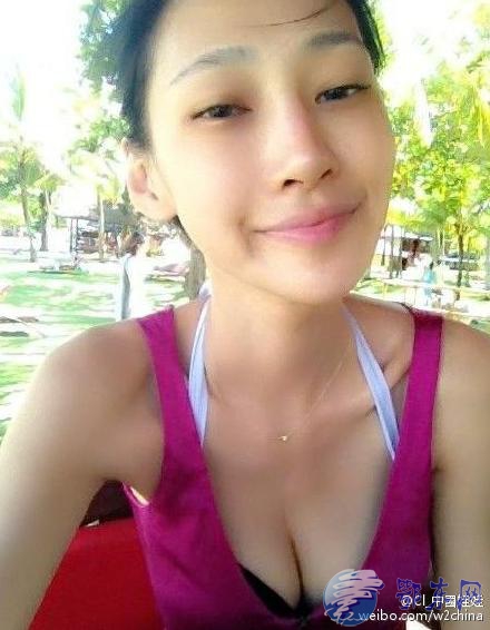  李荣浩前女友回应  李荣浩又曝新恋情 缘尽私照