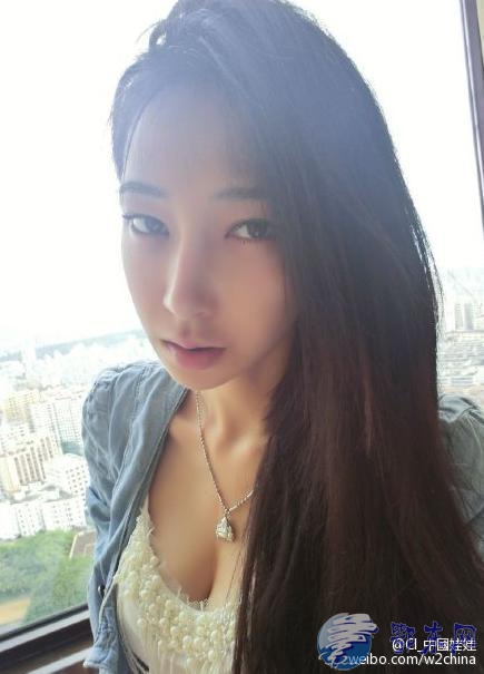  李荣浩前女友回应  李荣浩又曝新恋情 缘尽私照