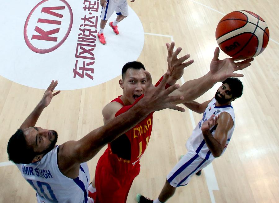 （体育·名人相册）篮球——男篮亚锦赛：中国队晋级四强
