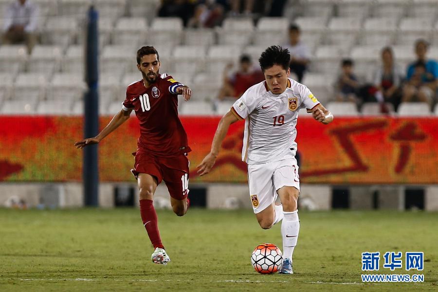 （體育）（9）足球——世預賽：中國不敵卡達