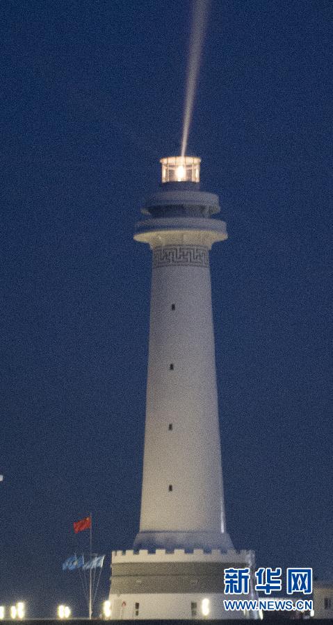 （新華直擊）（2）我國南海兩座大型燈塔建成發光
