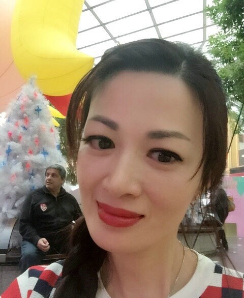 周杰变表情包杨思琦酒吧走穴 昔日红星自斩前