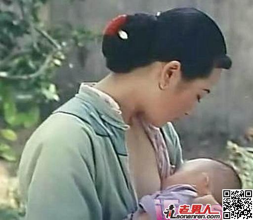 在拍摄一场给小孩哺乳的戏中,盖丽丽当着男演员和在场剧组人员的面