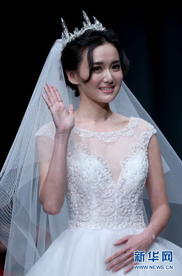（晚報）（1）“魏新坤婚紗禮服發佈會”在北京舉行