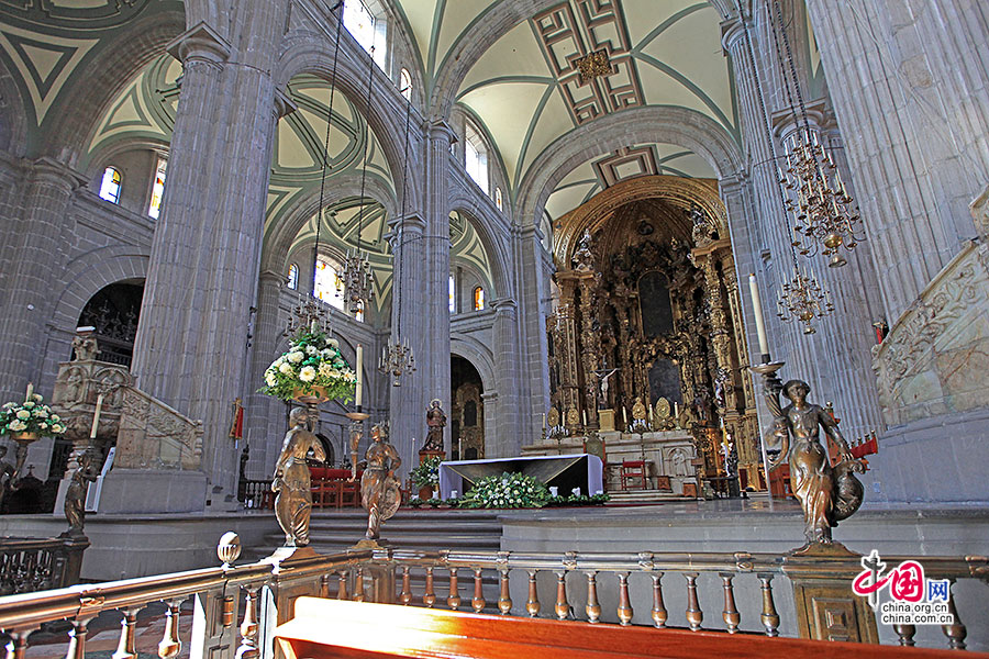 建于18世纪的国王祭坛（altar de los reyes）