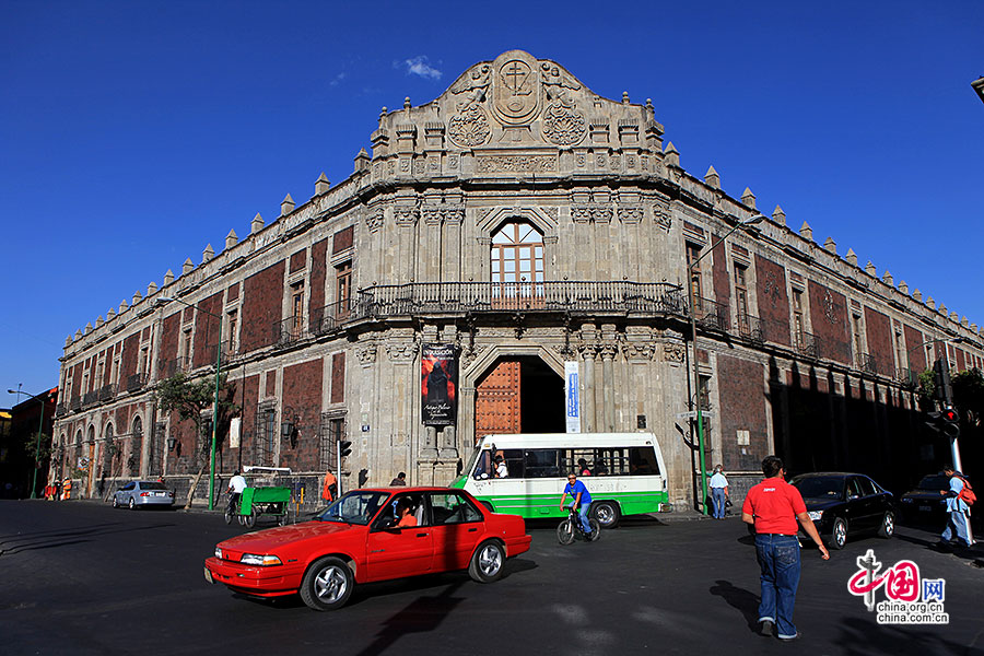建于18世纪的palacio de la inquisicion是墨西哥宗教裁判所