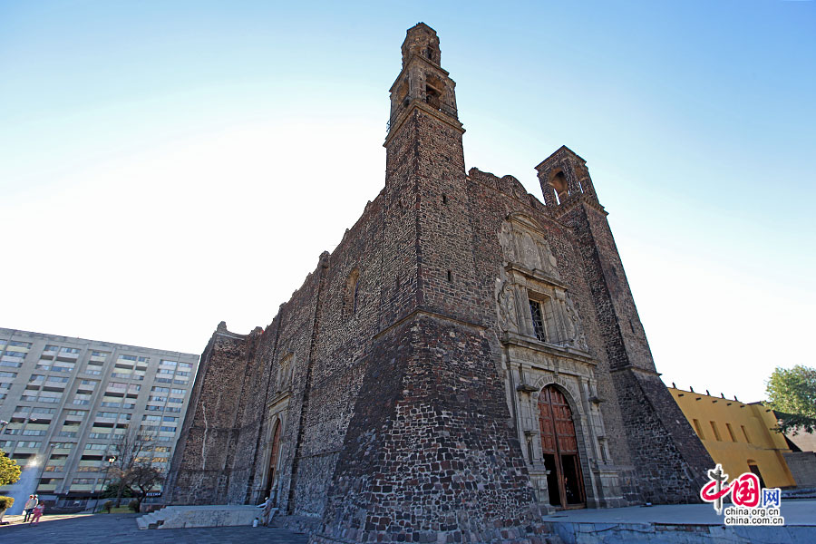 圣地亚哥大教堂建于1610年
