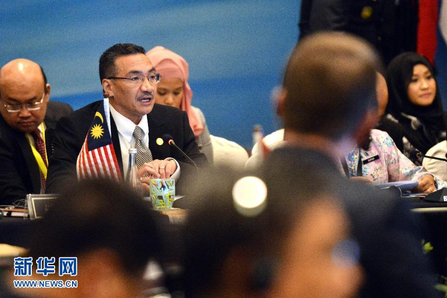 （XHDW）（1）東盟防長擴大會議在馬來西亞舉行