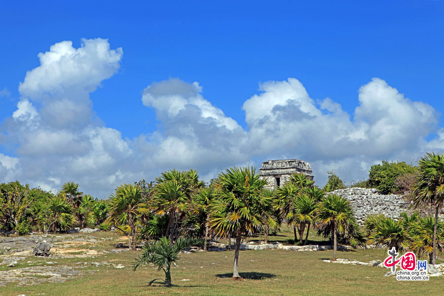 图卢姆（Tulum）是玛雅文化后期的重要遗址