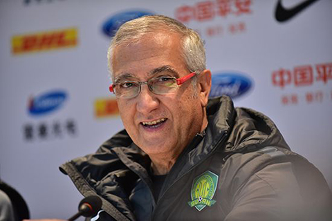 曼萨诺离京恐难再相见百余国安球迷机场送别