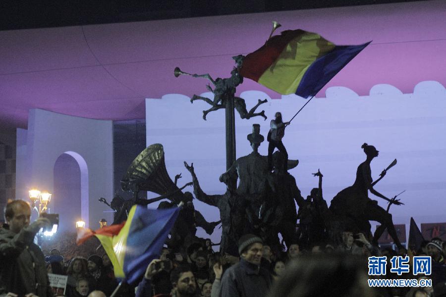 （國際）（2）羅馬尼亞民眾繼總理辭職後要求解散議會