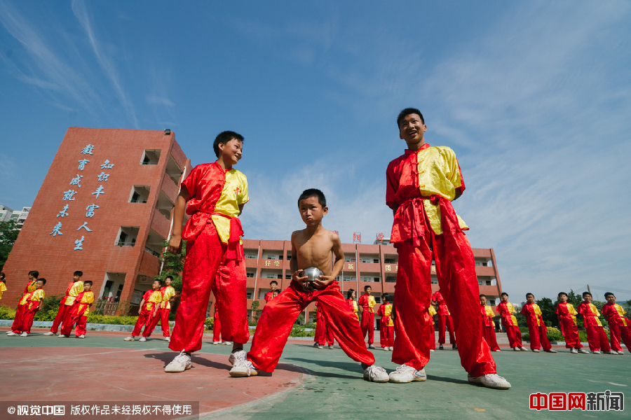 广东惠州:学校推武术兴趣班 课间操小学生大练