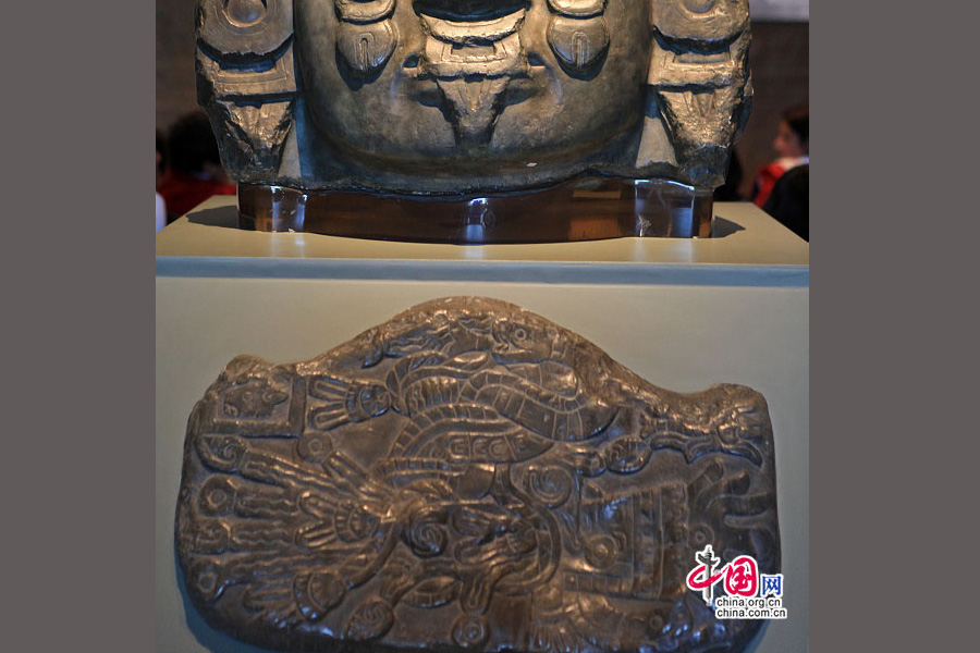 阿兹特克文明中的巨型石头像