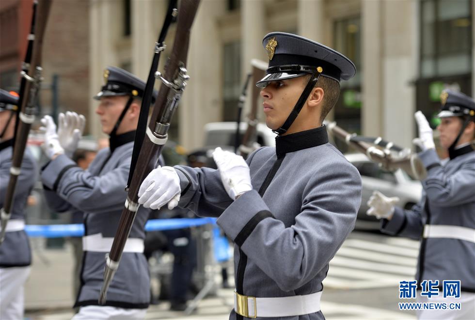 （XHDW）（2）紐約舉行遊行紀念退伍軍人節