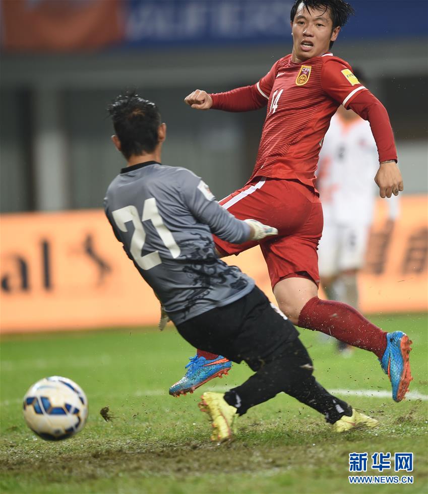 （體育）（7）足球——世預賽：中國勝不丹