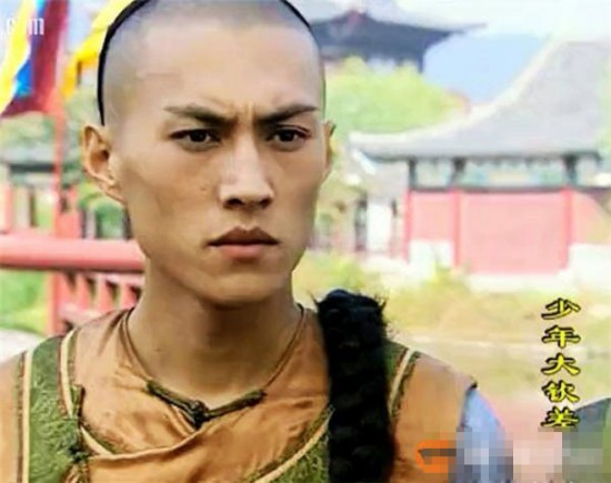 大家小时候都看过《少年大钦差》吧!